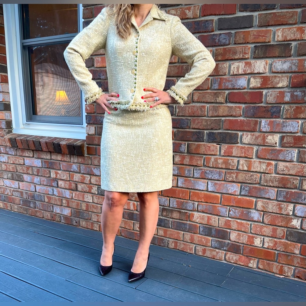 LADIES Renfrew Vintage Boucle Skirt SUIT. Sexy!